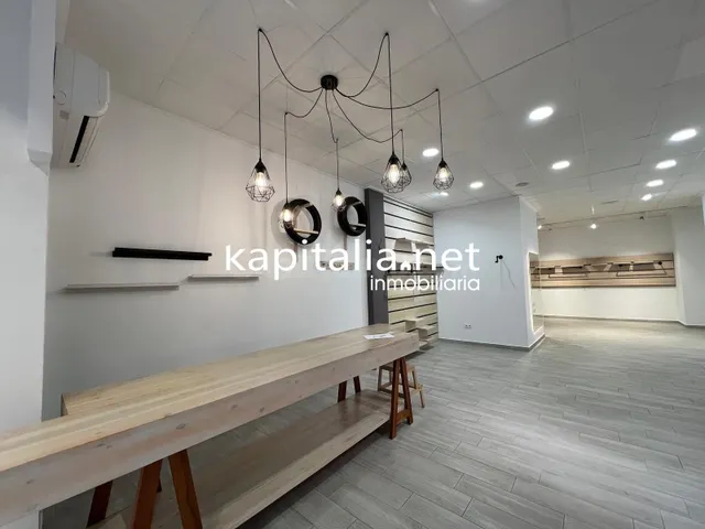 Local comercial en venta y alquiler en Ontinyent.