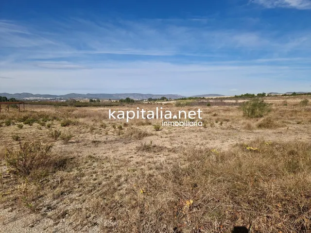 Nave en venta más 30.000m2 de parcela en Belgida - foto 4