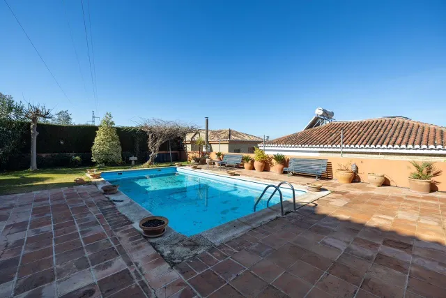 GRAN CASA CON PISCINA EN COLINAS BERMEJAS, MONACHIL — 49