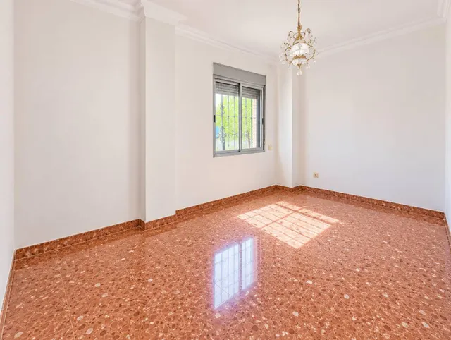 Amplia vivienda en Hermandad del Trabajo — 6