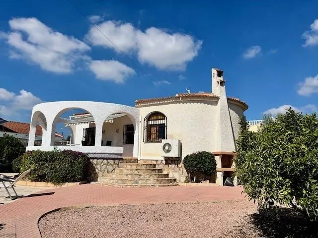 Villa independiente orientada al sur con piscina privada en un terreno de 502 m2 – Ciudad Quesada — 23
