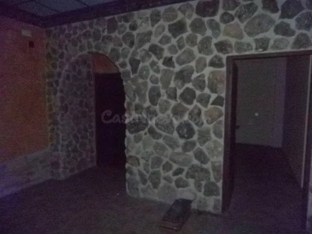Local, céntrico 90 metros, acondicionado - foto 4