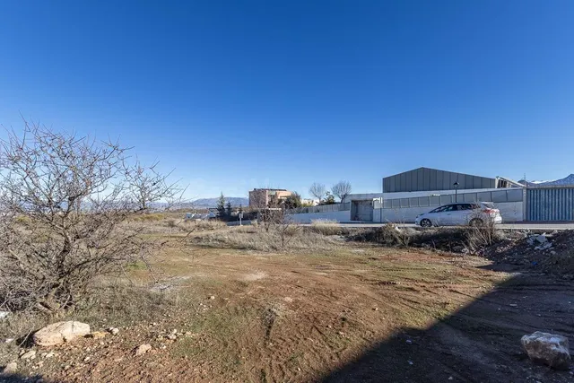 Oportunidad de Inversión en Dilar: Parcela en Urbanización Cañadas del Parque — 3