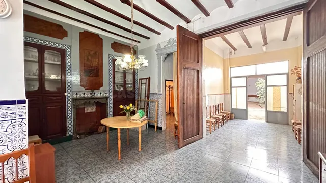 CASA EN VENTA EN CARLET | 270 m2 CONSTRUIDOS + TERRAZA Y PAT - foto 4