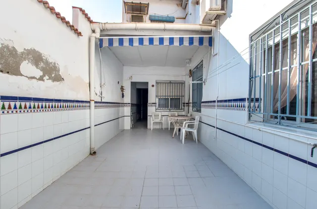 Casa independiente con gran patio y garaje en el centro de Molina de Segura — 2