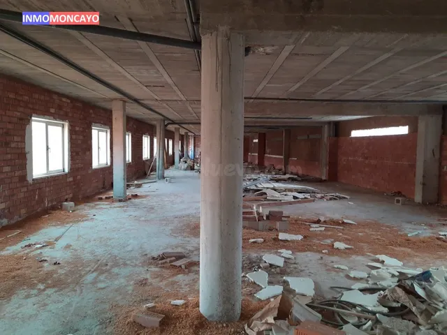 Venta de piso para oficinas en Avenida de La Paz - foto 2