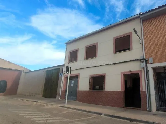 SE VENDE piso OKUPA en C Juan Ramon Jimenez 16 de Miguelturr - foto 4