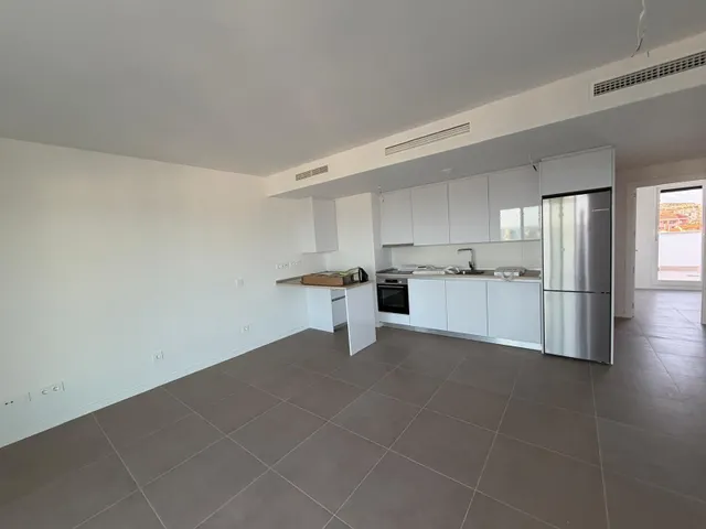 Atico con vistas despejadas al Mar en zona Playa Marina 300 m del Mar — 12