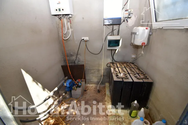 GRAN PARCELA CON VIVIENDA Y AMPLIA TERRAZA — 24
