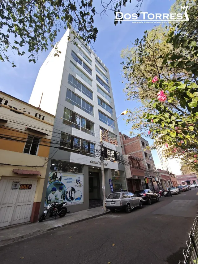 300$us Amplia oficina en alquiler, Sobre la Plazuela Barba d