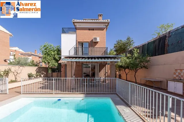 EXCLUSIVO CHALET INDIVIDUAL EN HUÉTOR VEGA — 2