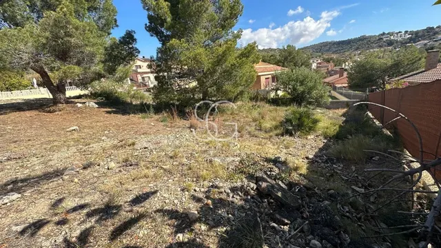 Tus Sueños en Roda de Berà: Terreno de 450m2 en Urbanización