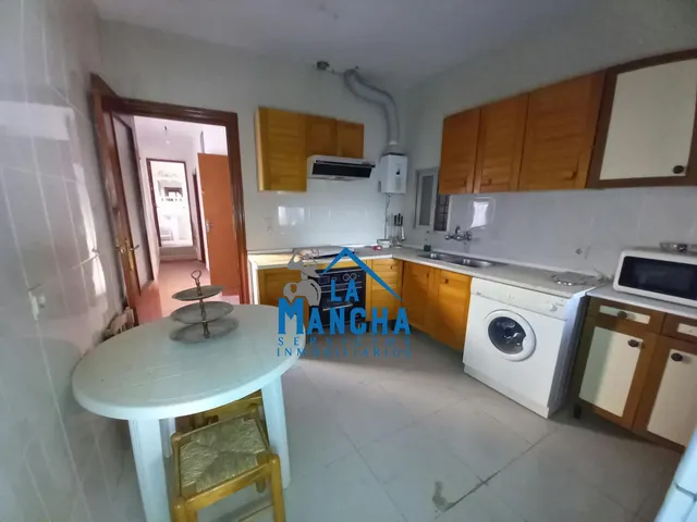 *53.000€* inmobiliaria la mancha vende casa con patio en Barrax ( Albacete ). — 10