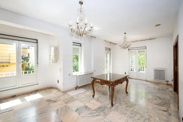 Vivienda exclusiva de planta completa con cochera y espectacular terraza panorámica — 9
