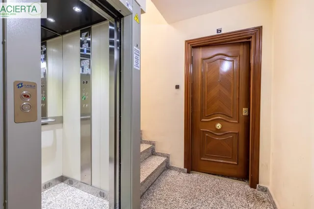 Ático reformado con ascensor, terraza y chimenea, listo para entrar a vivir — 33