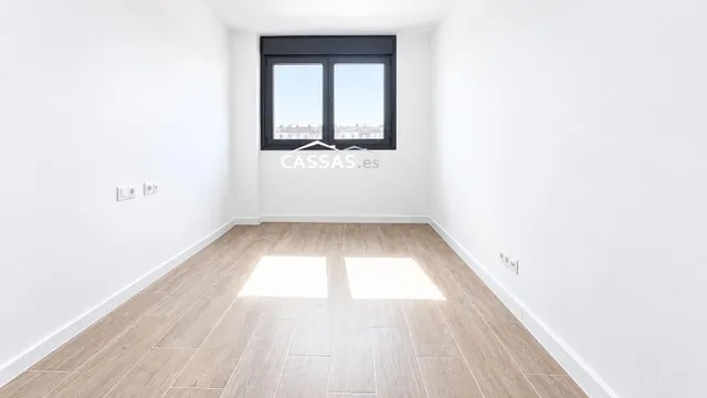 ALOVERA - Obra nueva. Ático con terraza de 10 m2, 3 habitaciones, 3 baños, 2 plazas de garaje, Trastero y piscina. — 46