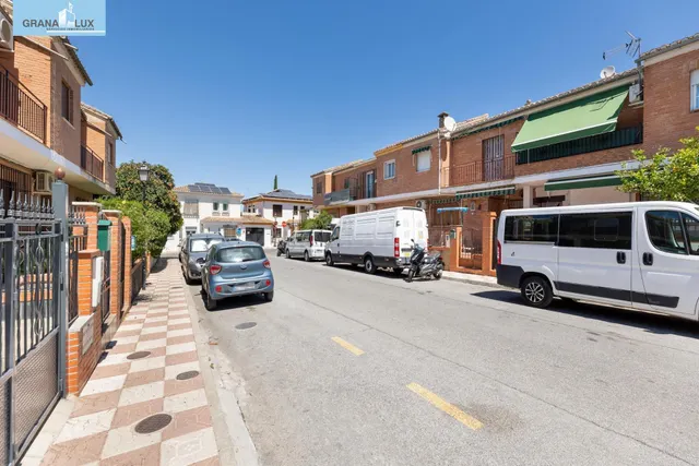 UNIFAMILIAR EN LA ZUBIA - foto 2