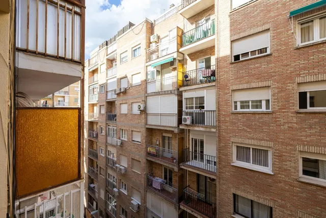 Piso 3 habitaciones 84m² en venta - Camino de ronda — 13