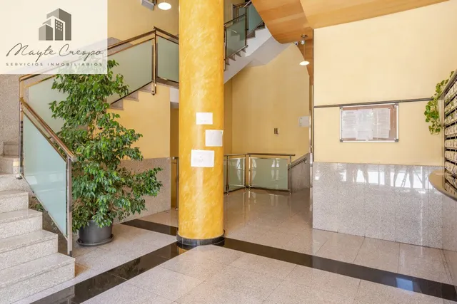 SE VENDEN 2 PLAZAS DE GARAJE. ZONA FORUM. 46.000 EUROS. — 13