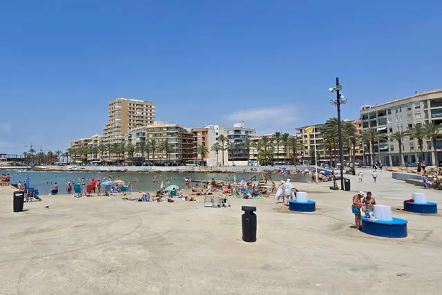 Apartamento céntrico construido en 2024 (aprox. 71 m2 - 3.ª planta) con piscina en la azotea, a solo 250 m de Piscinas Naturales/Playa del Cura, ¡y con licencia turística! — 45