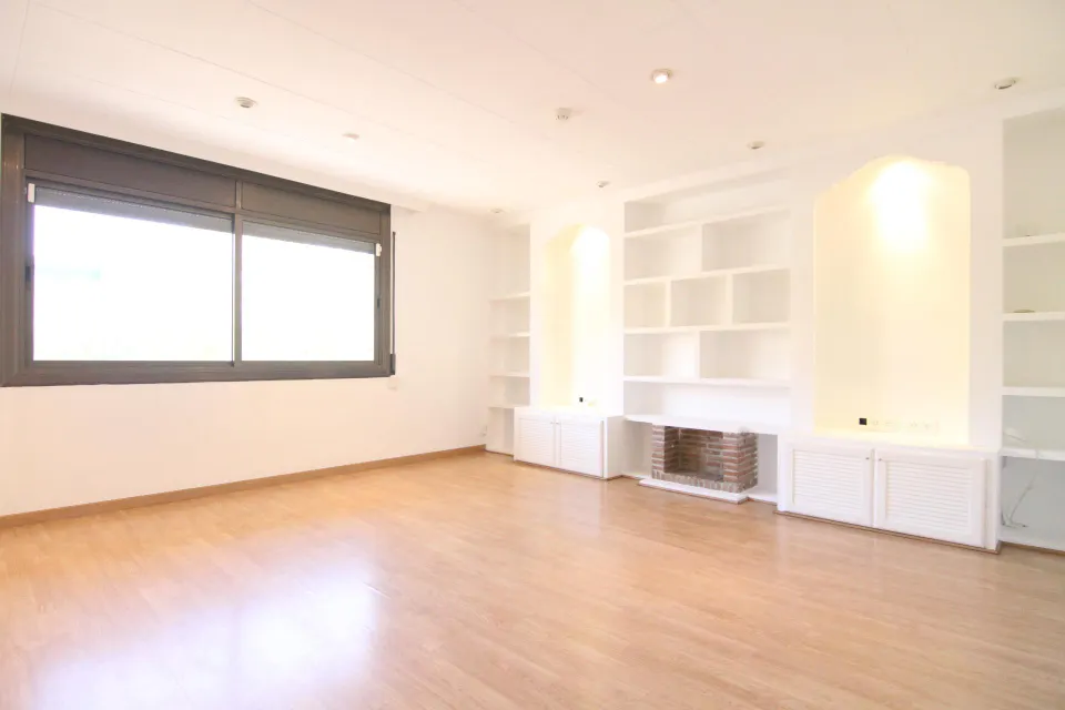 Fantástico piso de 3 habitaciones con ascensor, listo para entrar a vivir en la zona del estatut de Olesa de Montserrat