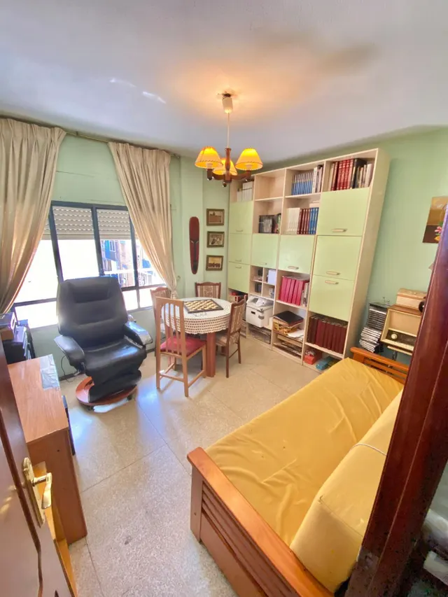 Piso 4 habitaciones 126m² en venta - Av. Barcelona - Viñuela - Rescatado — 33