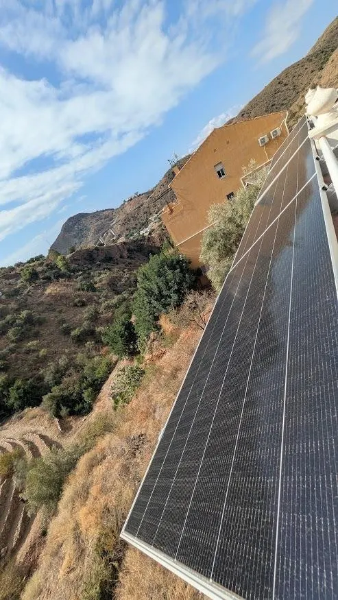 Casa rústica con terrazas y vistas a la montaña en Totalán — 28