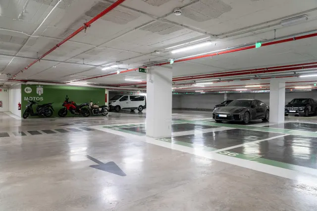 Parking de moto 2m² en alquiler - Eixample — 10
