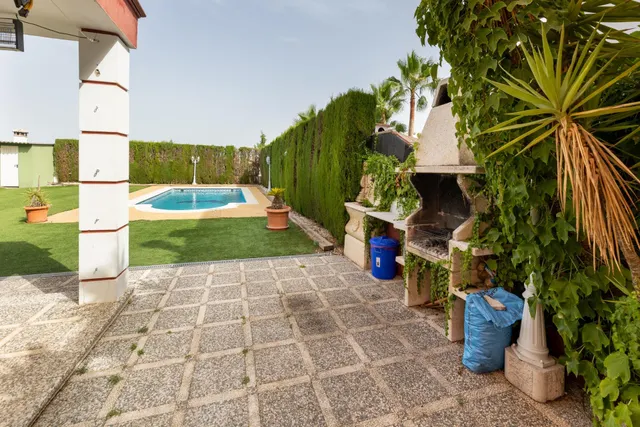 CHALET EN EL BARRIO DE MONACHIL — 8