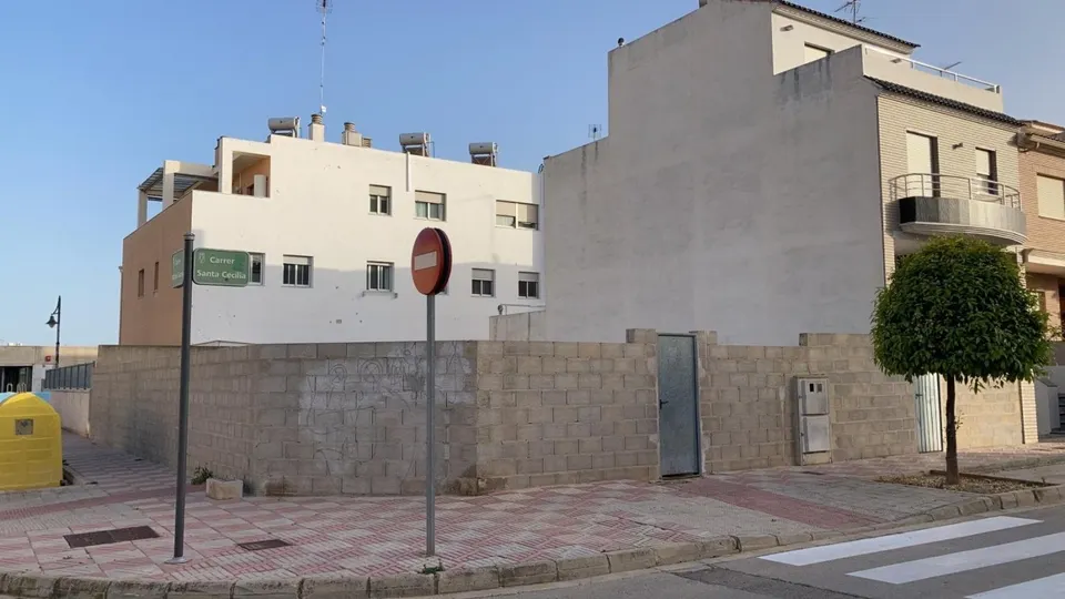 VENTA DE PARCELA  EDIFICABLE EN BENIFAIO    CHAFLAN