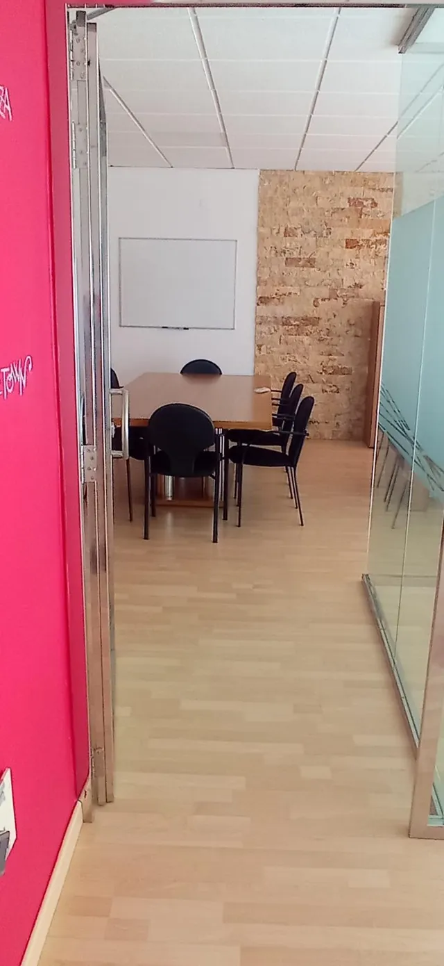 SE ALQUILA ENTREPLANTA EN EL CENTRO DE ALBACETE, EN CALLE MAYOR. — 2