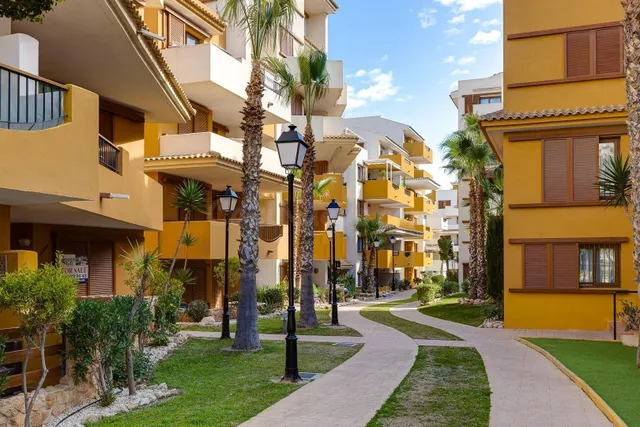 Apartamento en el complejo La Entrada, Punta Prima ( Orihuel