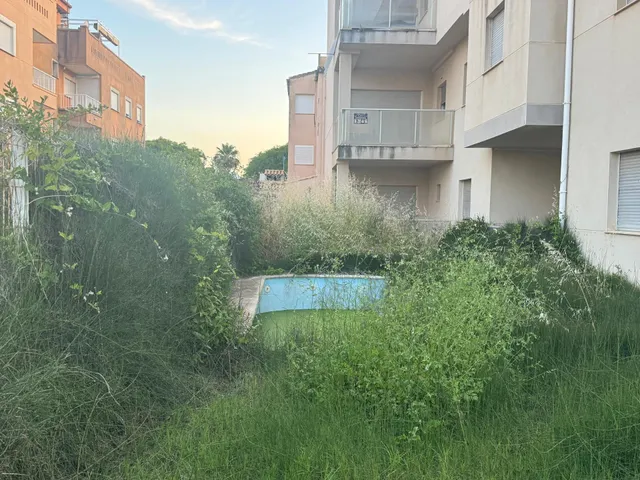 OPORTUNIDAD INVERSORES. Edificio en construcción al 65% en la playa de Miramar. — 2