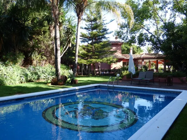 Chalet 9 habitaciones 1100m² en venta - Riviera del sol
