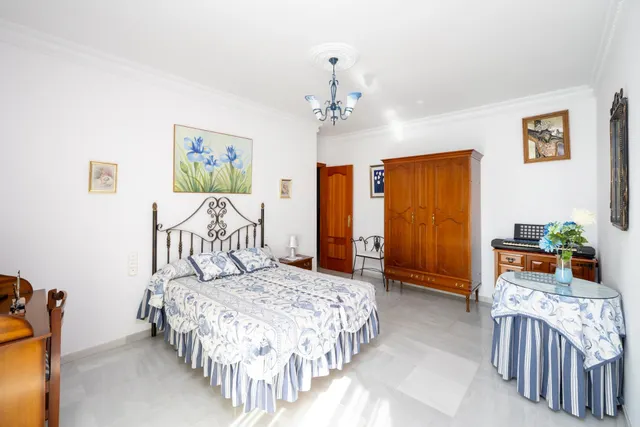 Casa de 6 dormitorios con piscina privada, terrazas y espectaculares vistas en Órgiva – Granada — 35