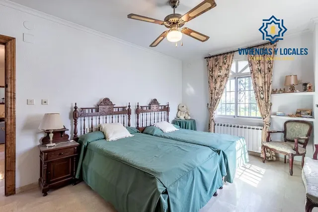 Espectacular Chalet en Ogijares - Ideal para Familias — 40