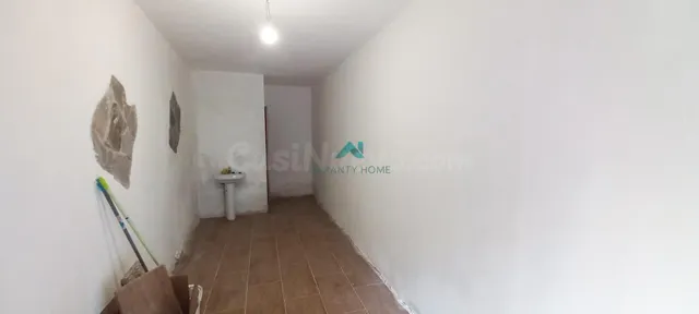Se vende local en Laredo — 2