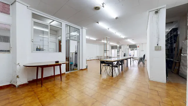CASA DE DOS PLANTAS DE 180 M2 CADA UNA EN EL CORAZON DE TORRENT — 2