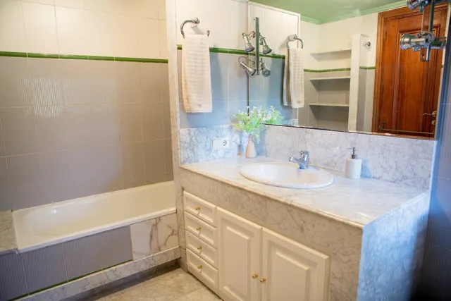 Urbis te ofrece un exclusivo chalet en venta en Salamanca. — 34
