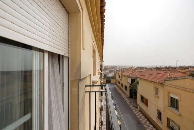 Piso 2 dormitorios, garaje y ascensor a la entrada de la Zubia, junto Ayuntamiento.  Perfecto estado — 15