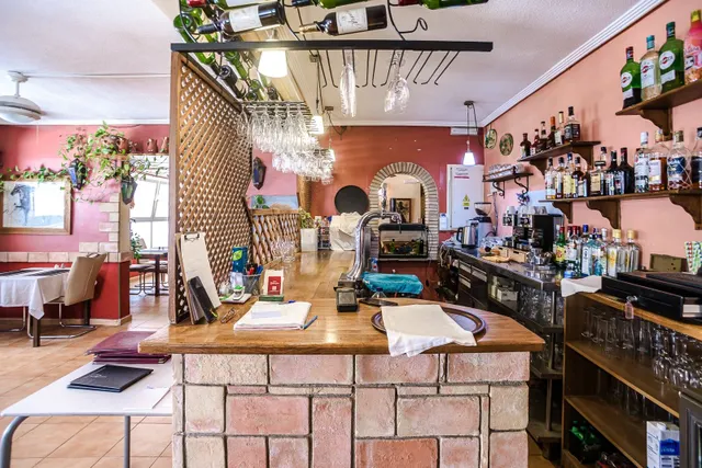 Local comercial en venta - La veleta — 14