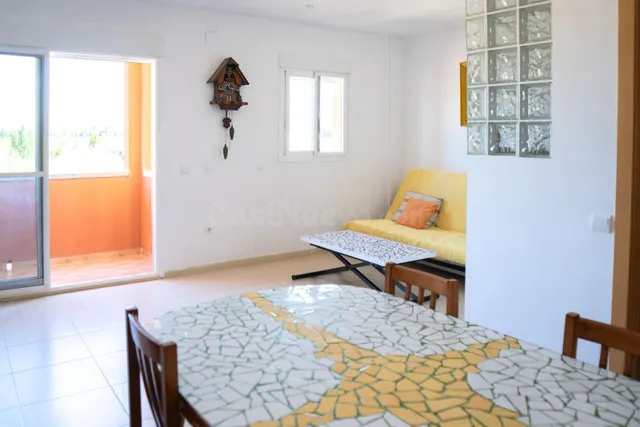 Dúplex con terraza, parking y listo para entrar a vivir en S - foto 3