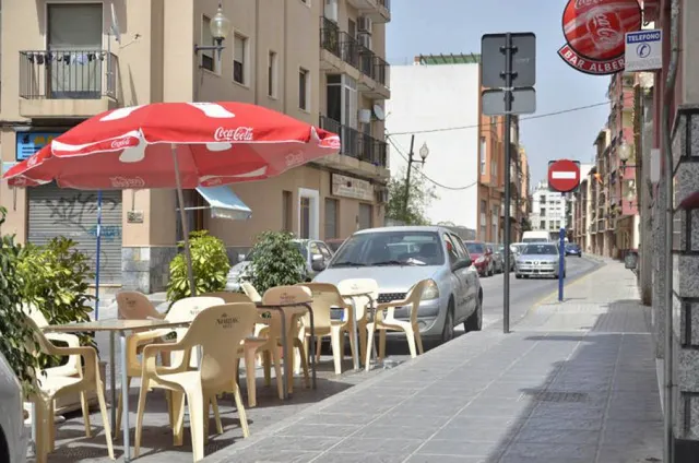 Local comercial en Orihuela (Funcionando como Bar) — 4