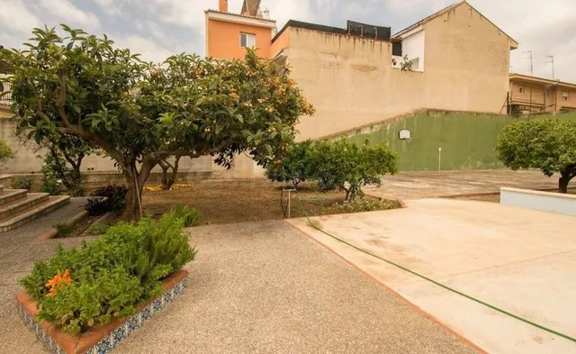 Parcela urbana de 203 m2 en el núcleo de La Pobla de Vallbon
