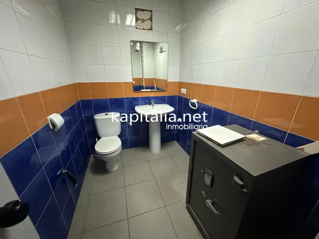 ALQUILER DE LOCAL COMERCIAL EN OTINYENT EN ZONA CÉNTRICA — 3
