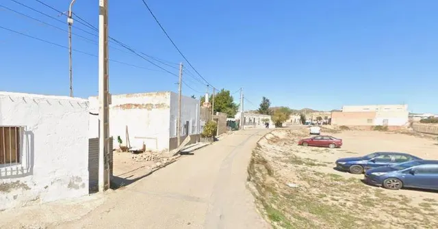 SE VENDE piso OKUPA en C DISEMINADO BARRANQUETE 22 de Níja - foto 2