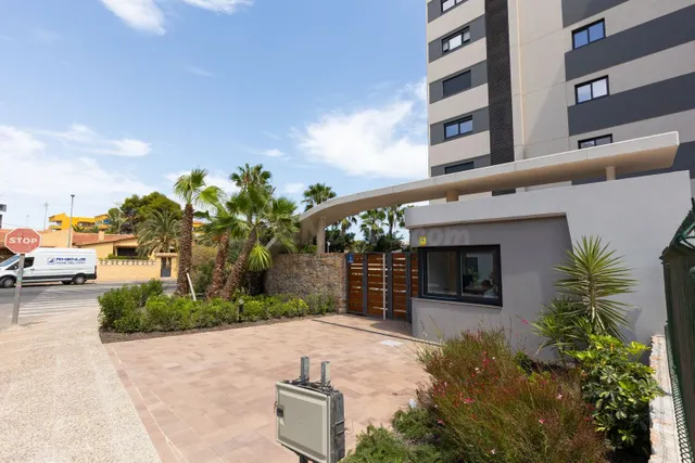 Apartamento de 2 dormitorios 2 baños en punta prima ( orihuela costa ) — 21