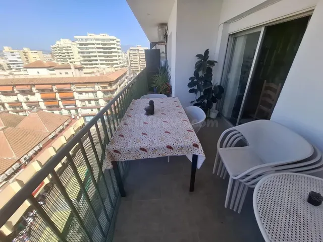 Piso en venta en Fuengirola de tres dormitorios a 250 metros - foto 3