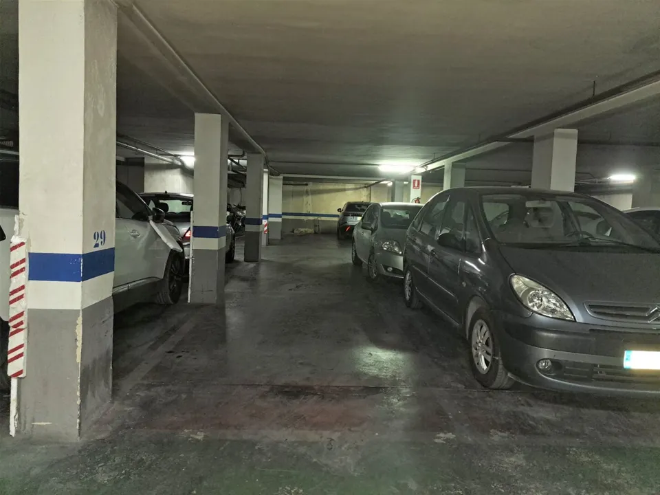 PLAZA DE GARAJE EN AVENIDA GREGORIO GEA