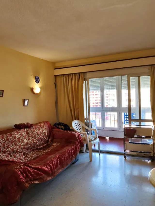 Piso con Vistas al Mar en el Paseo Marítimo de Fuengirola — 2